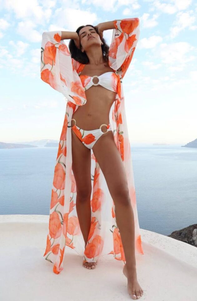 Aksesuarlı Bikini Pareo Takım