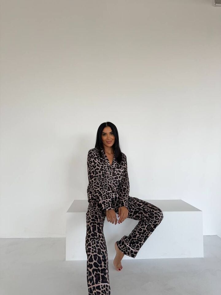 İpek Saten Pijama Leopar