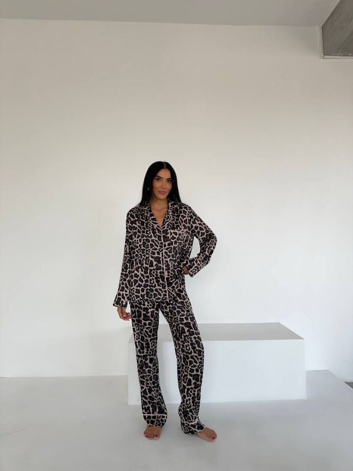 İpek Saten Pijama Leopar