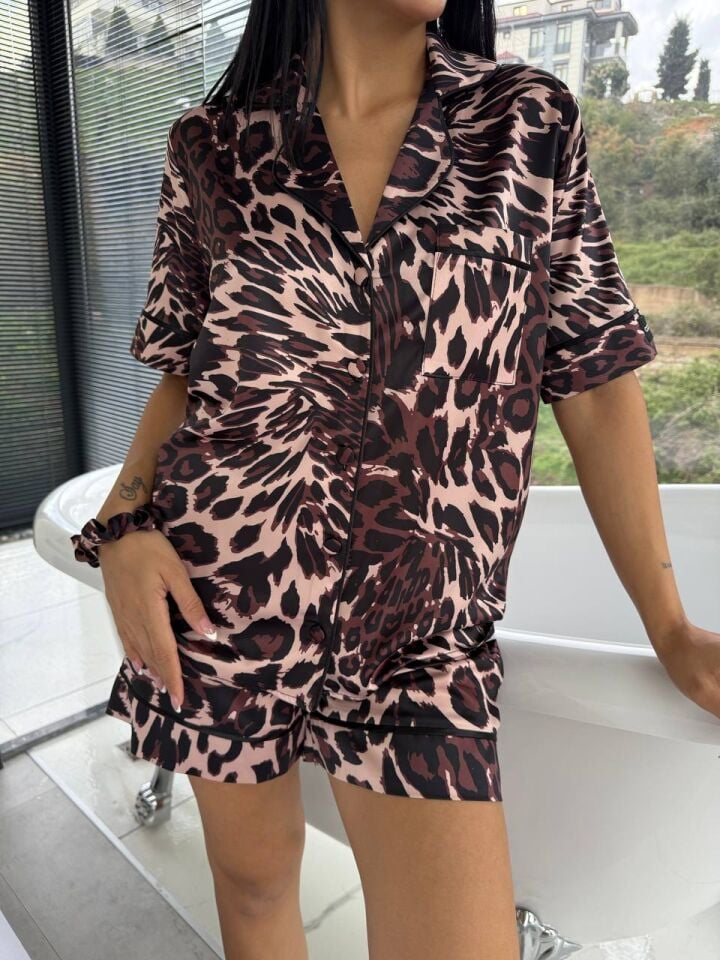 İpek Saten Şortlu Pijama Takımı