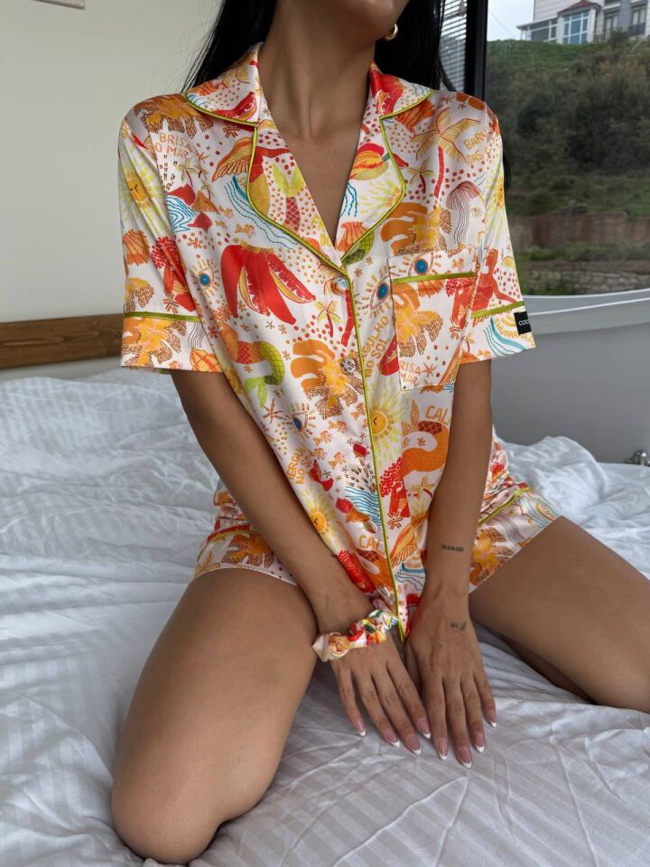 İpek Saten Şortlu Pijama Takımı