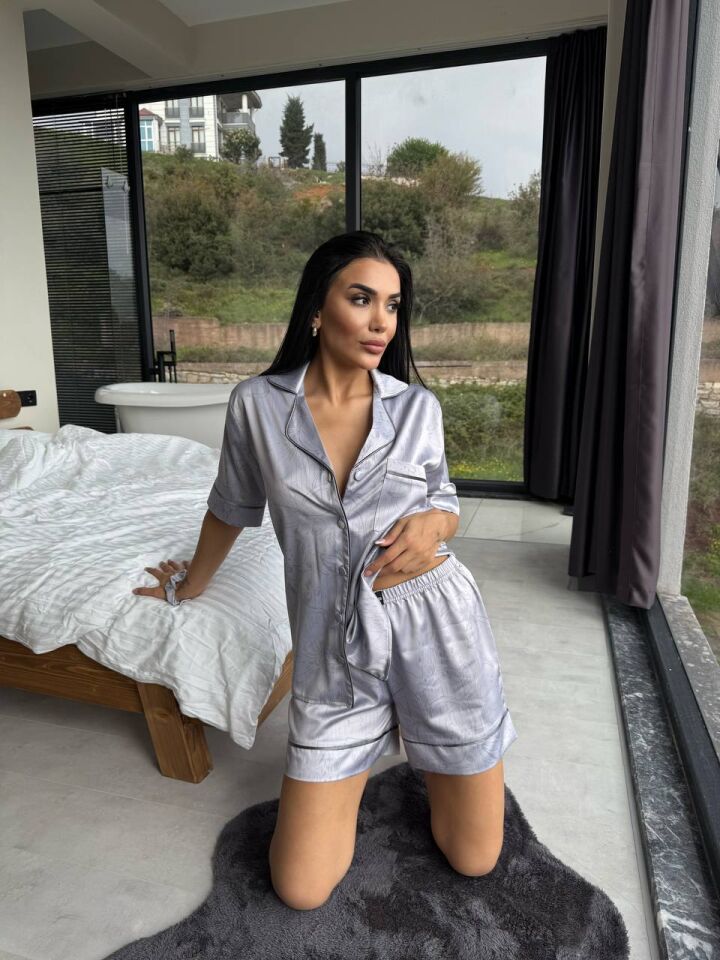 İpek Saten Şortlu Pijama Takımı