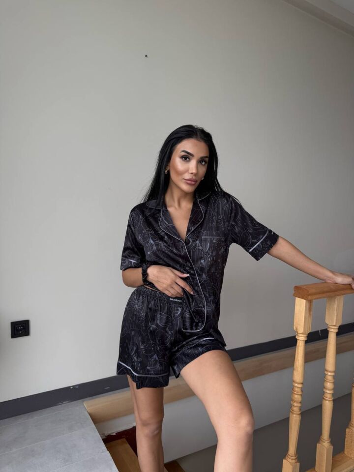 İpek Saten Şortlu Pijama Takımı