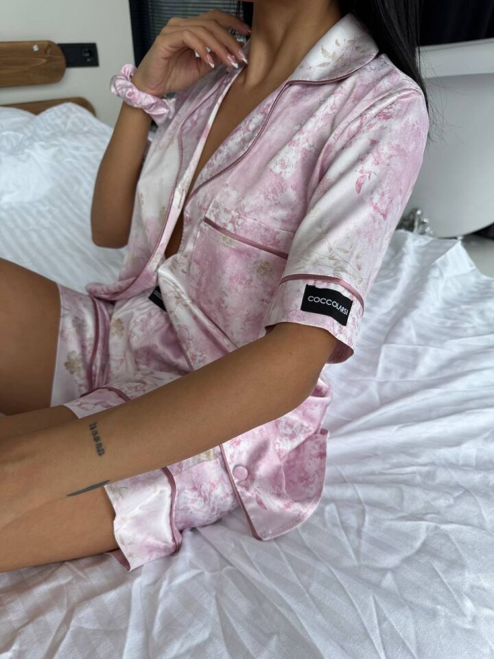 İpek Saten Şortlu Pijama Takımı