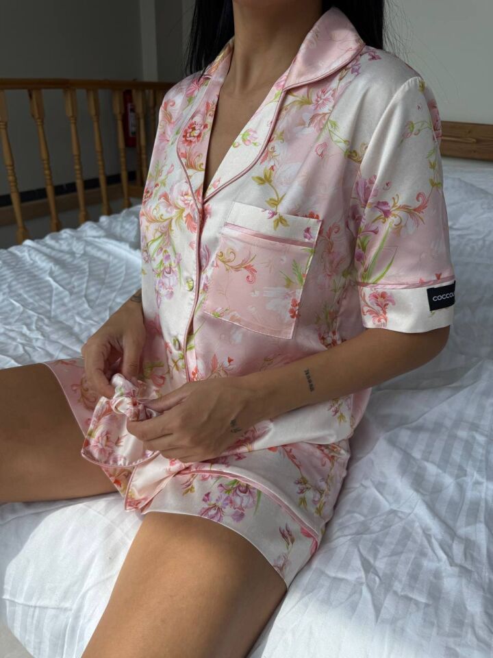 İpek Saten Şortlu Pijama Takımı