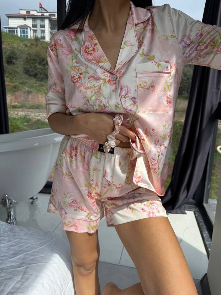 İpek Saten Şortlu Pijama Takımı