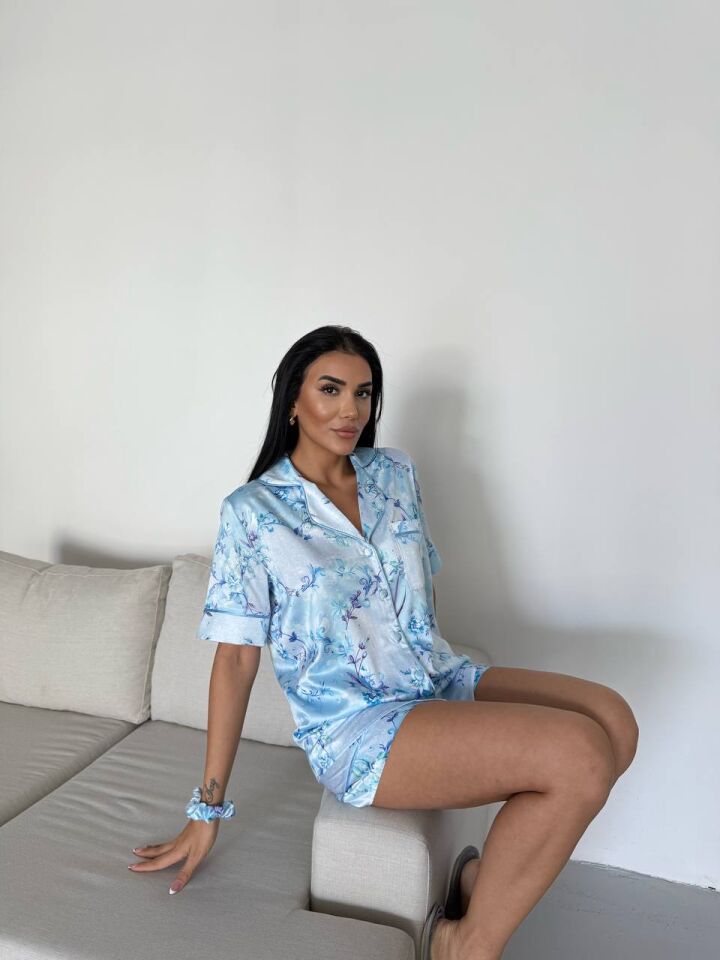 İpek Saten Şortlu Pijama Takımı
