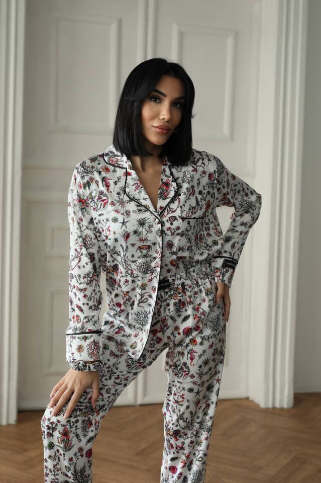 İpek Saten Pijama Yılan Desenli