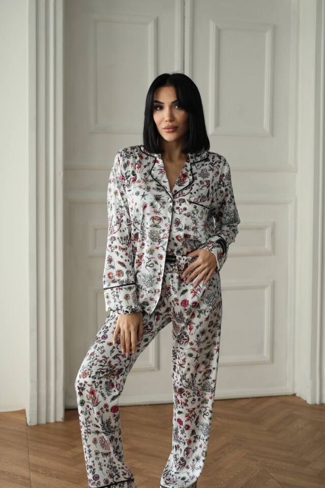 İpek Saten Pijama Yılan Desenli