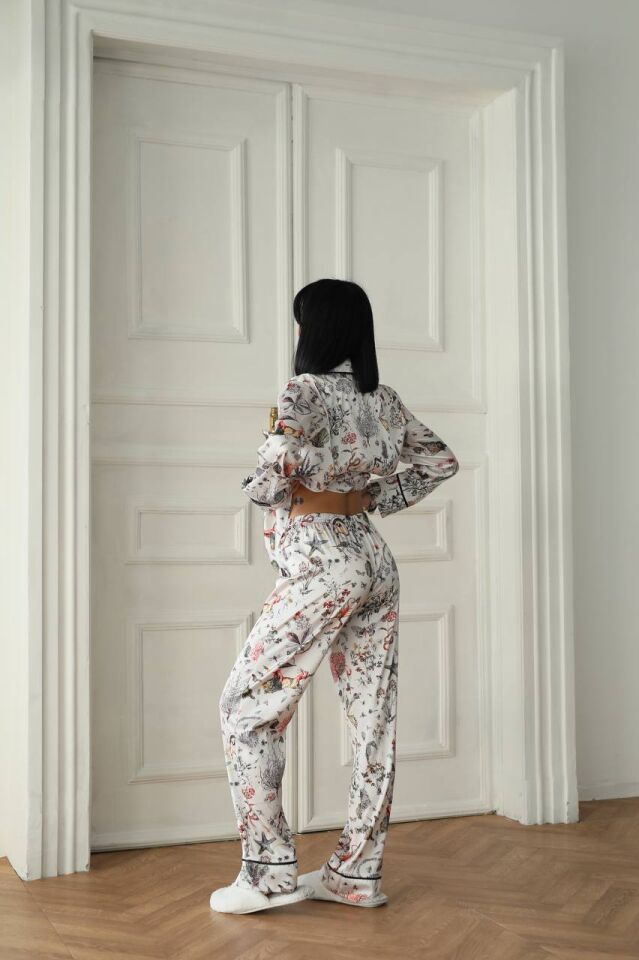 İpek Saten Pijama Kelebek Desenli